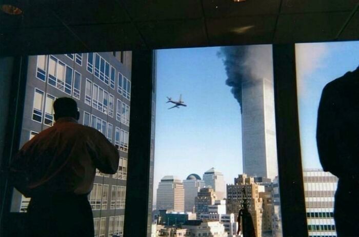 William D. Nuñez Took This Picture Of Aa Flight 175 On September 11th, Seconds Before The Plane Hit The South Tower