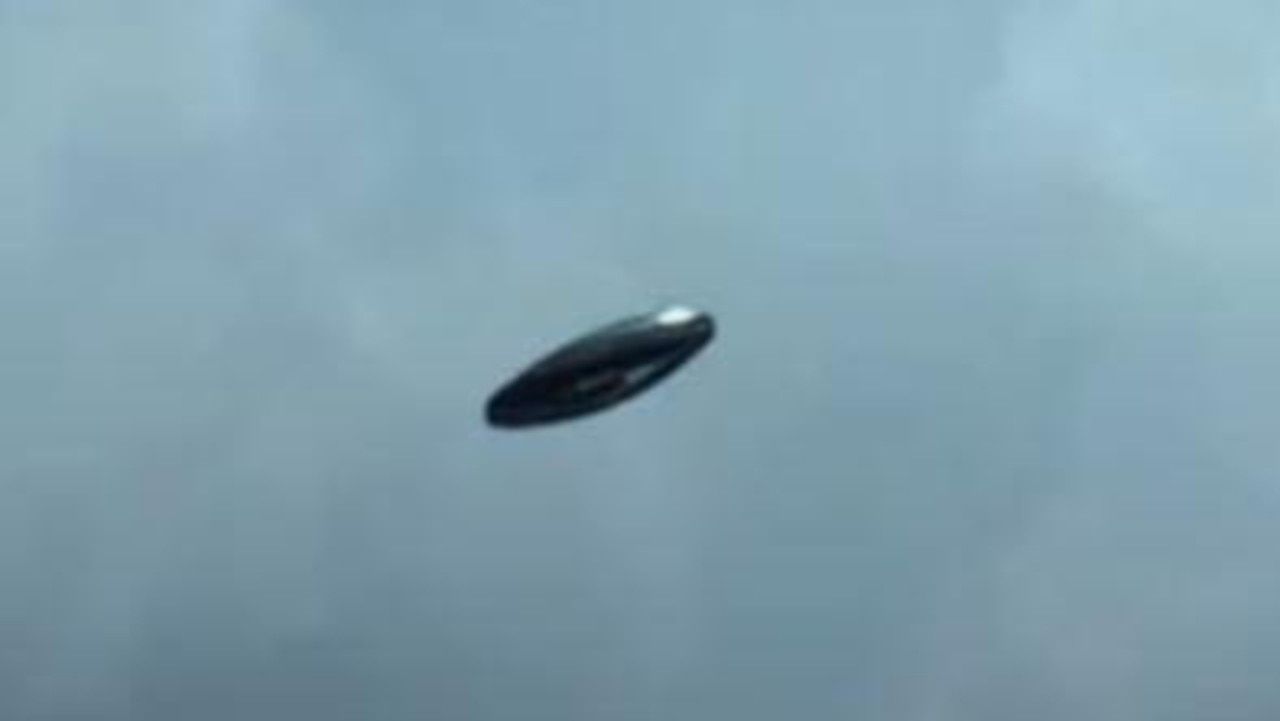 UFO Vanishes Into Space After Being Spotted In A Storm